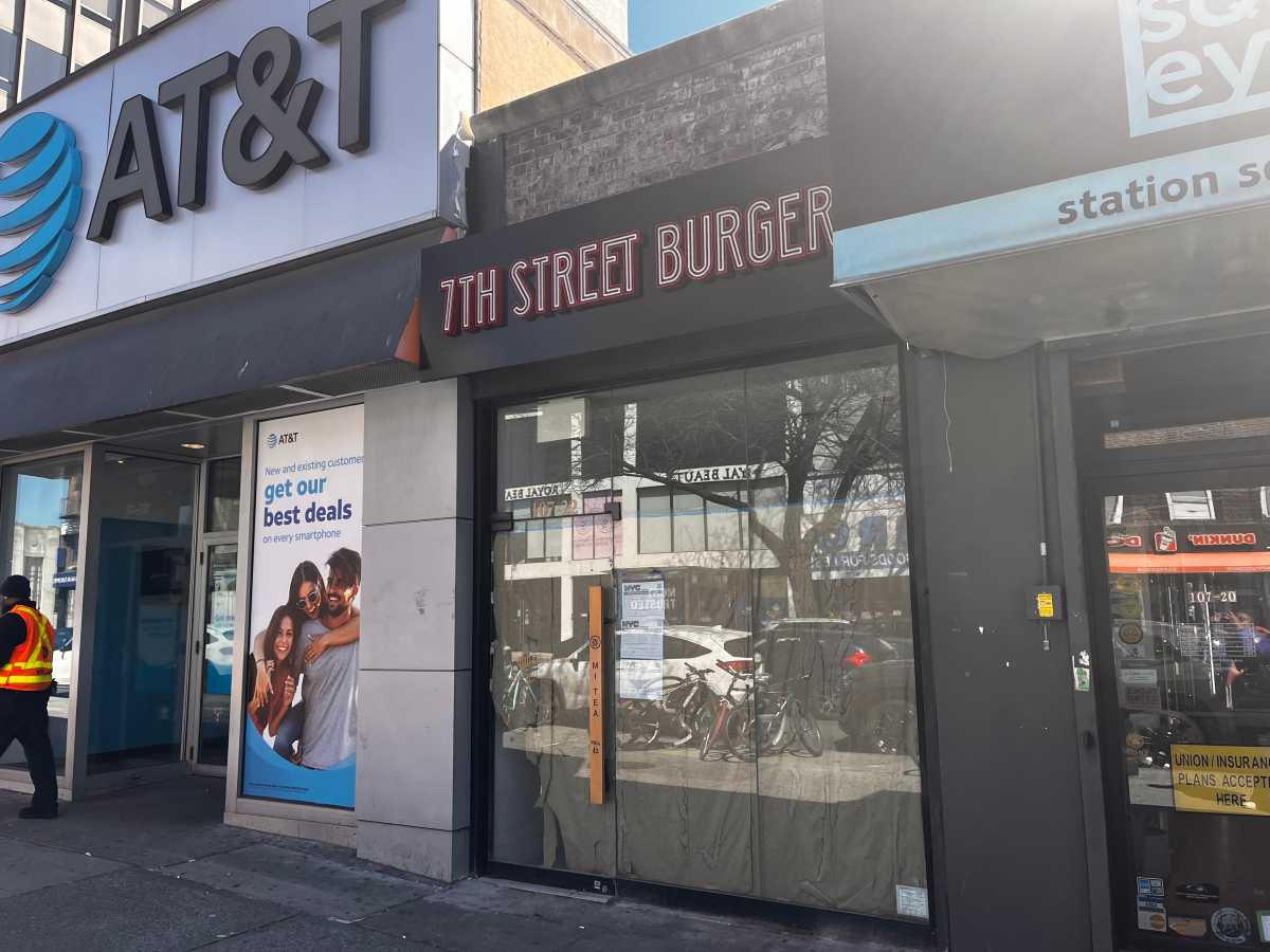 Local burger chain 7th Street Burger is expanding its footprint to Forest Hills in May.